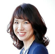 豊田真由子の画像