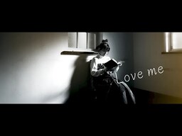 miwa『Love me』Lyric Videoの動画