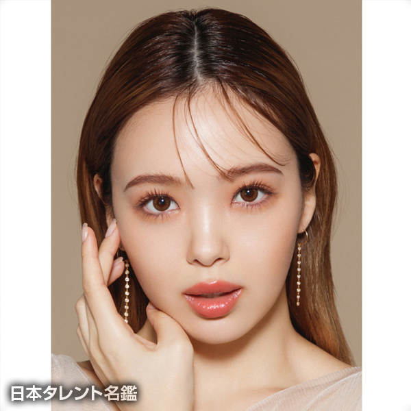 藤田ニコルの画像